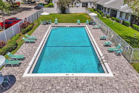 House in Royal Palm Beach, Florida 3 bedrooms, 139.82 sq.m. № 1817017 - photo 27