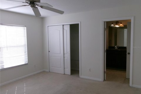 Adosado en venta en Kissimmee, Florida, 4 dormitorios, 175.03 m2 № 2134500 - foto 18