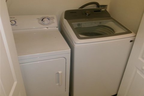 Adosado en venta en Kissimmee, Florida, 4 dormitorios, 175.03 m2 № 2134500 - foto 21