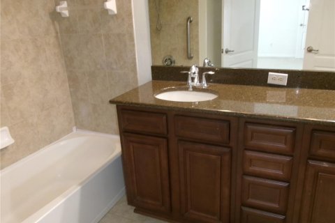 Adosado en venta en Kissimmee, Florida, 4 dormitorios, 175.03 m2 № 2134500 - foto 19
