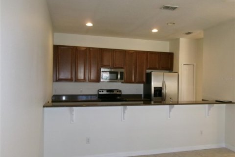 Adosado en venta en Kissimmee, Florida, 4 dormitorios, 175.03 m2 № 2134500 - foto 14
