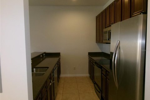 Adosado en venta en Kissimmee, Florida, 4 dormitorios, 175.03 m2 № 2134500 - foto 13