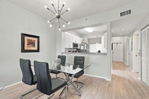 Condo in Tamarac, Florida, 2 bedrooms  № 2390104 - photo 23