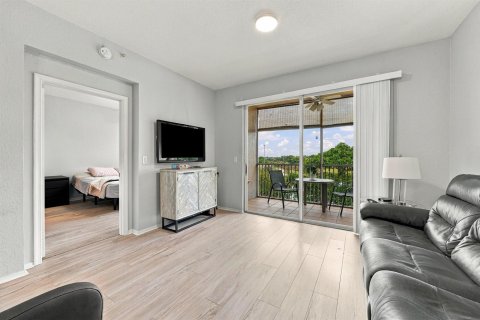Condo in Tamarac, Florida, 2 bedrooms  № 2390104 - photo 25