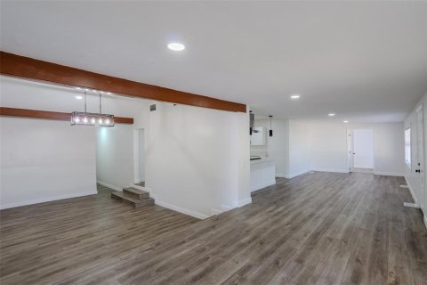 Villa ou maison à vendre à Fort Myers, Floride: 5 chambres, 243.13 m2 № 2139569 - photo 2