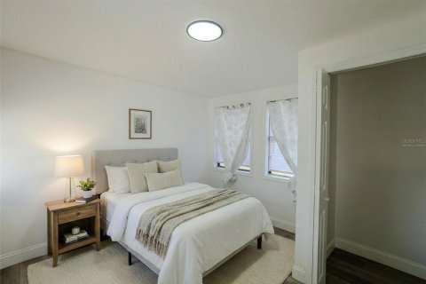 Villa ou maison à vendre à Fort Myers, Floride: 5 chambres, 243.13 m2 № 2139569 - photo 11