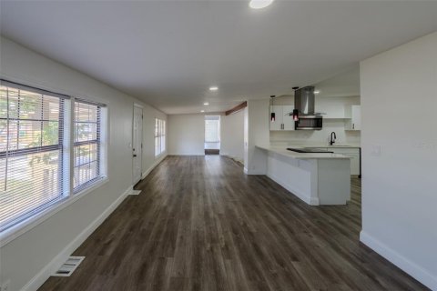 Villa ou maison à vendre à Fort Myers, Floride: 5 chambres, 243.13 m2 № 2139569 - photo 3
