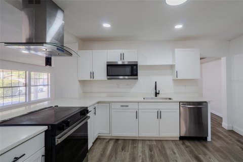 Villa ou maison à vendre à Fort Myers, Floride: 5 chambres, 243.13 m2 № 2139569 - photo 7