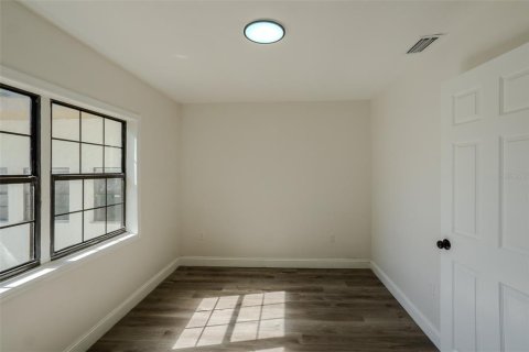 Villa ou maison à vendre à Fort Myers, Floride: 5 chambres, 243.13 m2 № 2139569 - photo 13