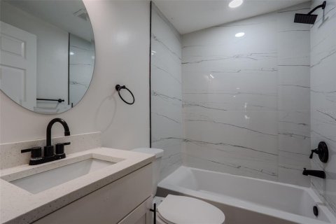 Villa ou maison à vendre à Fort Myers, Floride: 5 chambres, 243.13 m2 № 2139569 - photo 19