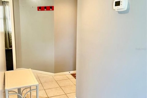 Condo in Melbourne, Florida, 2 bedrooms № 2219237 - photo 14