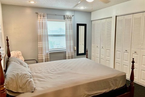 Condo in Melbourne, Florida, 2 bedrooms № 2219237 - photo 15