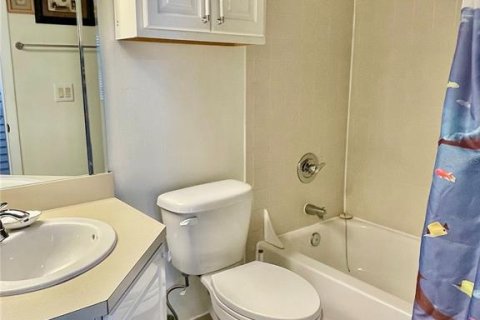 Condo in Melbourne, Florida, 2 bedrooms № 2219237 - photo 21