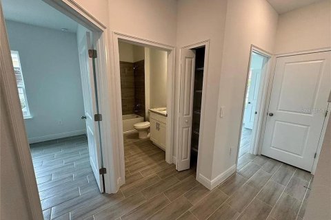 House in Kissimmee, Florida 2 bedrooms, 98.01 sq.m. № 1902316 - photo 7