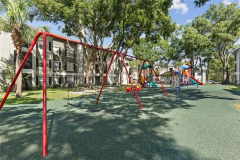 Copropriété à louer à Orlando, Floride: 2 chambres, 93.18 m2 № 2385598 - photo 5