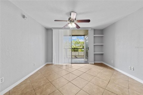 Copropriété à louer à Orlando, Floride: 2 chambres, 93.18 m2 № 2385598 - photo 9