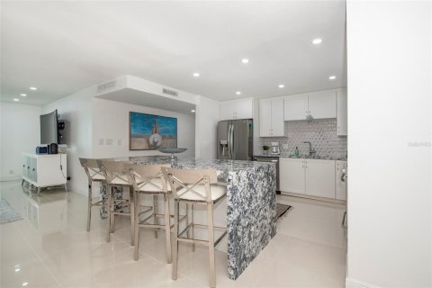 Copropriété à vendre à Clearwater, Floride: 2 chambres, 130.9 m2 № 2432705 - photo 12