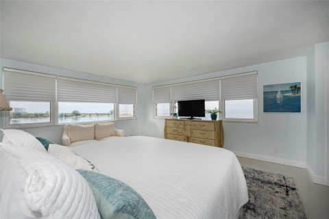 Copropriété à vendre à Clearwater, Floride: 2 chambres, 130.9 m2 № 2432705 - photo 30
