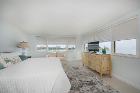 Copropriété à vendre à Clearwater, Floride: 2 chambres, 130.9 m2 № 2432705 - photo 28