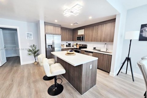 Copropriété à vendre à Hollywood, Floride: 2 chambres, 108.7 m2 № 2081360 - photo 3