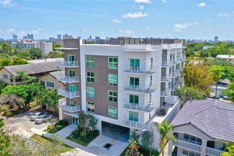 Copropriété à vendre à Hollywood, Floride: 2 chambres, 108.7 m2 № 2081360 - photo 17