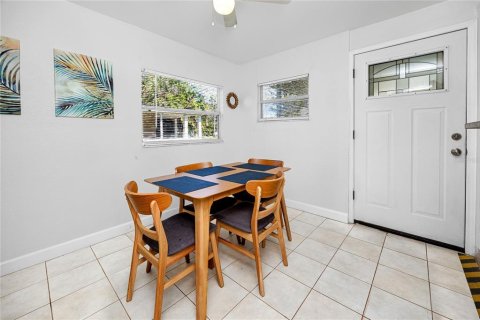 Villa ou maison à vendre à Saint Petersburg, Floride: 2 chambres, 72.84 m2 № 2433108 - photo 14