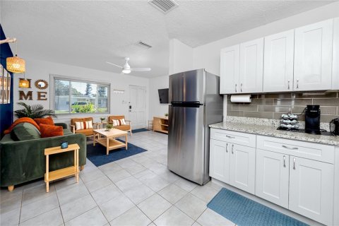 Villa ou maison à vendre à Saint Petersburg, Floride: 2 chambres, 72.84 m2 № 2433108 - photo 12