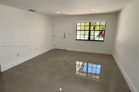 Villa ou maison à vendre à Miami, Floride: 3 chambres, 143.35 m2 № 2081071 - photo 24