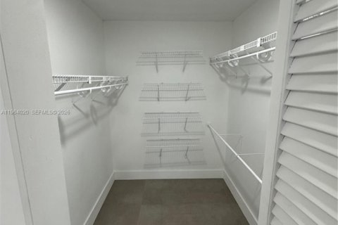 Villa ou maison à vendre à Miami, Floride: 3 chambres, 143.35 m2 № 2081071 - photo 27