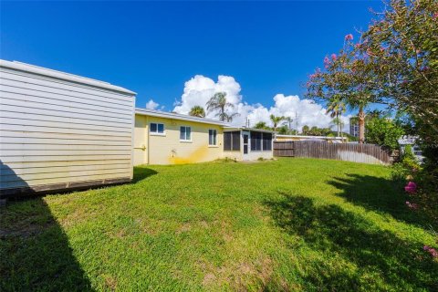 House in Daytona Beach, Florida 2 bedrooms, 75.81 sq.m. № 2429350 - photo 8