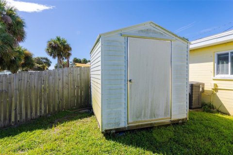 House in Daytona Beach, Florida 2 bedrooms, 75.81 sq.m. № 2429350 - photo 6