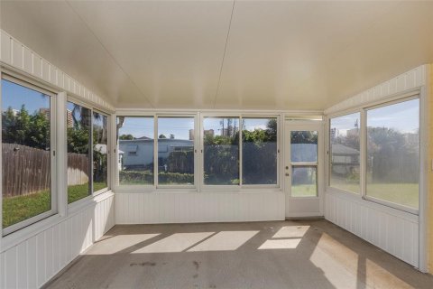 House in Daytona Beach, Florida 2 bedrooms, 75.81 sq.m. № 2429350 - photo 27