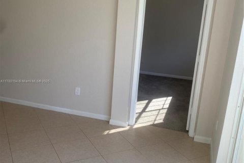 Condo in Riviera Beach, Florida, 3 bedrooms  № 1709275 - photo 11
