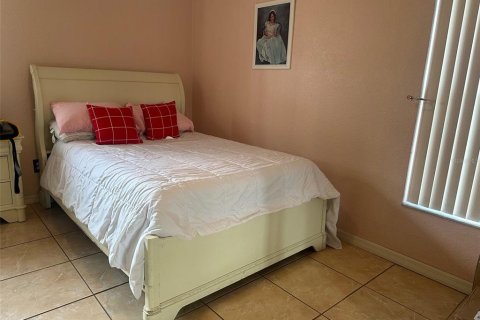 House in Ocala, Florida 3 bedrooms, 162.11 sq.m. № 1534432 - photo 14