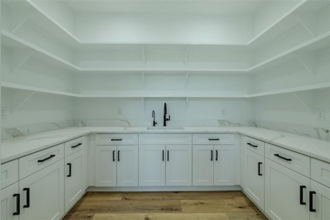 Casa en venta en Fish Hawk, Florida, 4 dormitorios, 397.25 m2 № 1876652 - foto 2