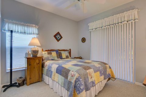 House in Leesburg, Florida 3 bedrooms, 167.41 sq.m. № 2120892 - photo 5