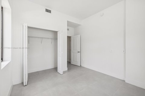 Townhouse in Homestead, Florida 4 bedrooms, 161.56 sq.m. № 1696762 - photo 27