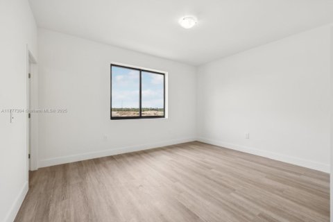 Townhouse in Homestead, Florida 4 bedrooms, 161.56 sq.m. № 1696762 - photo 22