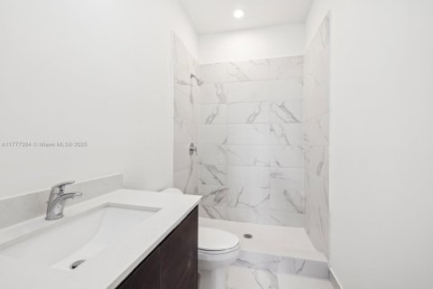 Townhouse in Homestead, Florida 4 bedrooms, 161.56 sq.m. № 1696762 - photo 11