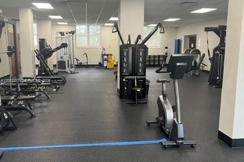 Copropriété à louer à Hollywood, Floride: 1 chambre, 75.9 m2 № 2066584 - photo 10