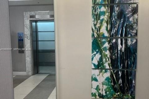 Copropriété à louer à Hollywood, Floride: 1 chambre, 75.9 m2 № 2066584 - photo 4