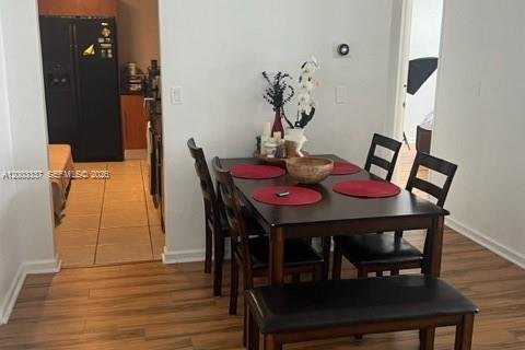 Copropriété à louer à Hollywood, Floride: 1 chambre, 75.9 m2 № 2066584 - photo 18