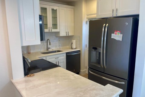 Condo in Boca Raton, Florida, 2 bedrooms  № 2083437 - photo 11