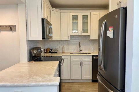 Condo in Boca Raton, Florida, 2 bedrooms  № 2083437 - photo 12