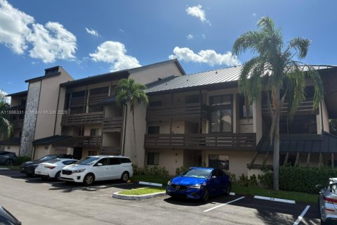 Condo in Plantation, Florida, 2 bedrooms  № 1950449 - photo 2