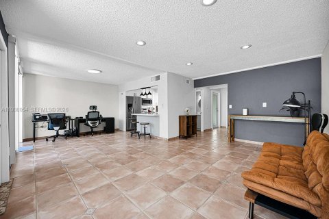 Купить кондоминиум в Майами, Флорида 4 спальни, 183.02м2, № 2047124 - фото 11