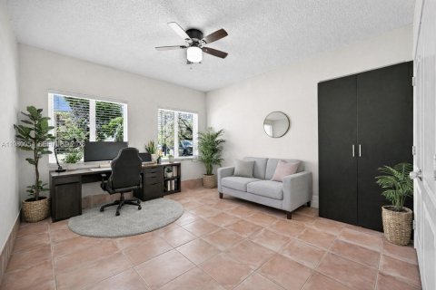 Купить кондоминиум в Майами, Флорида 4 спальни, 183.02м2, № 2047124 - фото 25