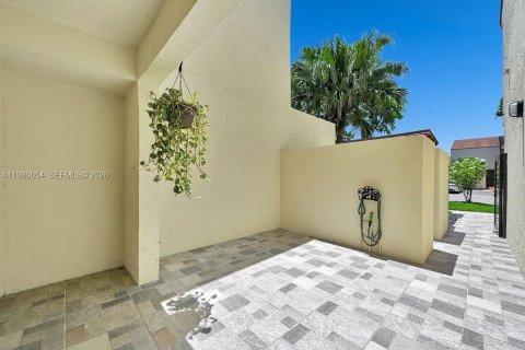 Купить кондоминиум в Майами, Флорида 4 спальни, 183.02м2, № 2047124 - фото 6