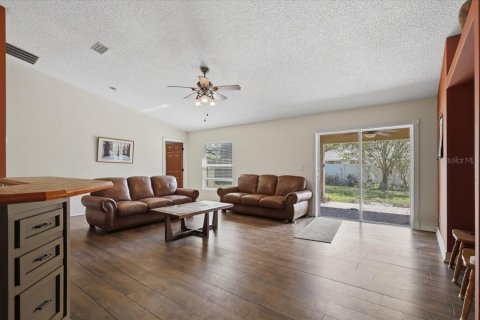 House in Palm Coast, Florida 3 bedrooms, 187.66 sq.m. № 2420252 - photo 16