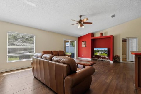 House in Palm Coast, Florida 3 bedrooms, 187.66 sq.m. № 2420252 - photo 18